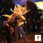 Stelzen Tanzkunst mit LED Kostümen 04